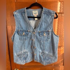 Vintage St John’s Bay Women’s Denim Vest